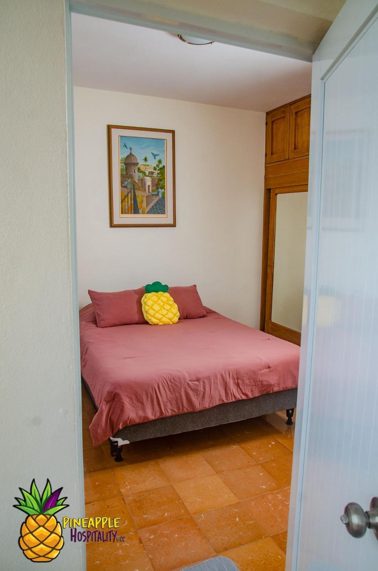 Pineapple Hospitality Apartment Маягес Екстериор снимка