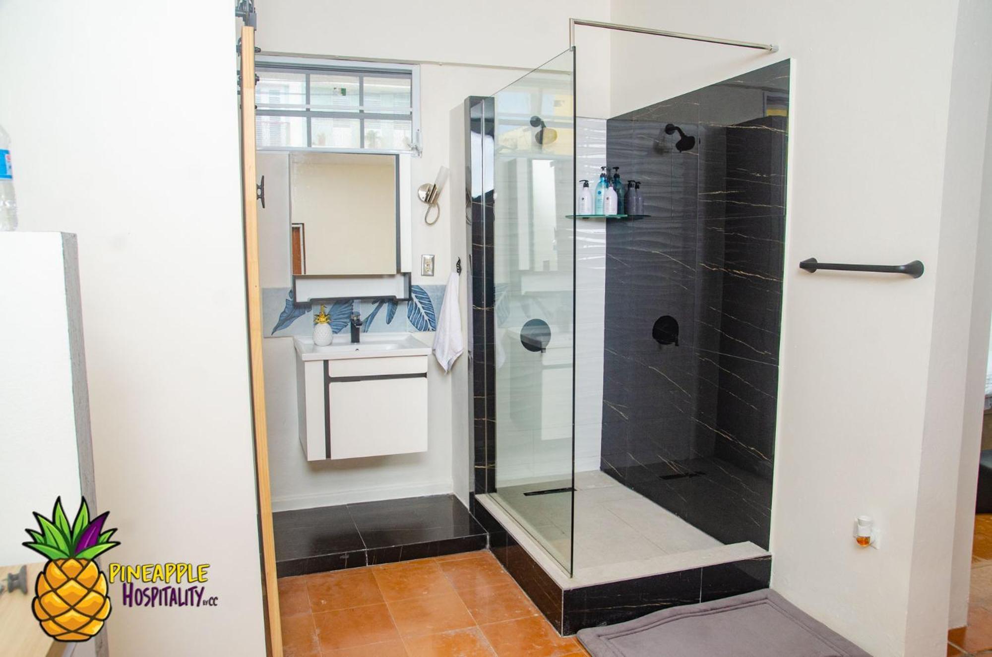 Pineapple Hospitality Apartment Маягес Екстериор снимка