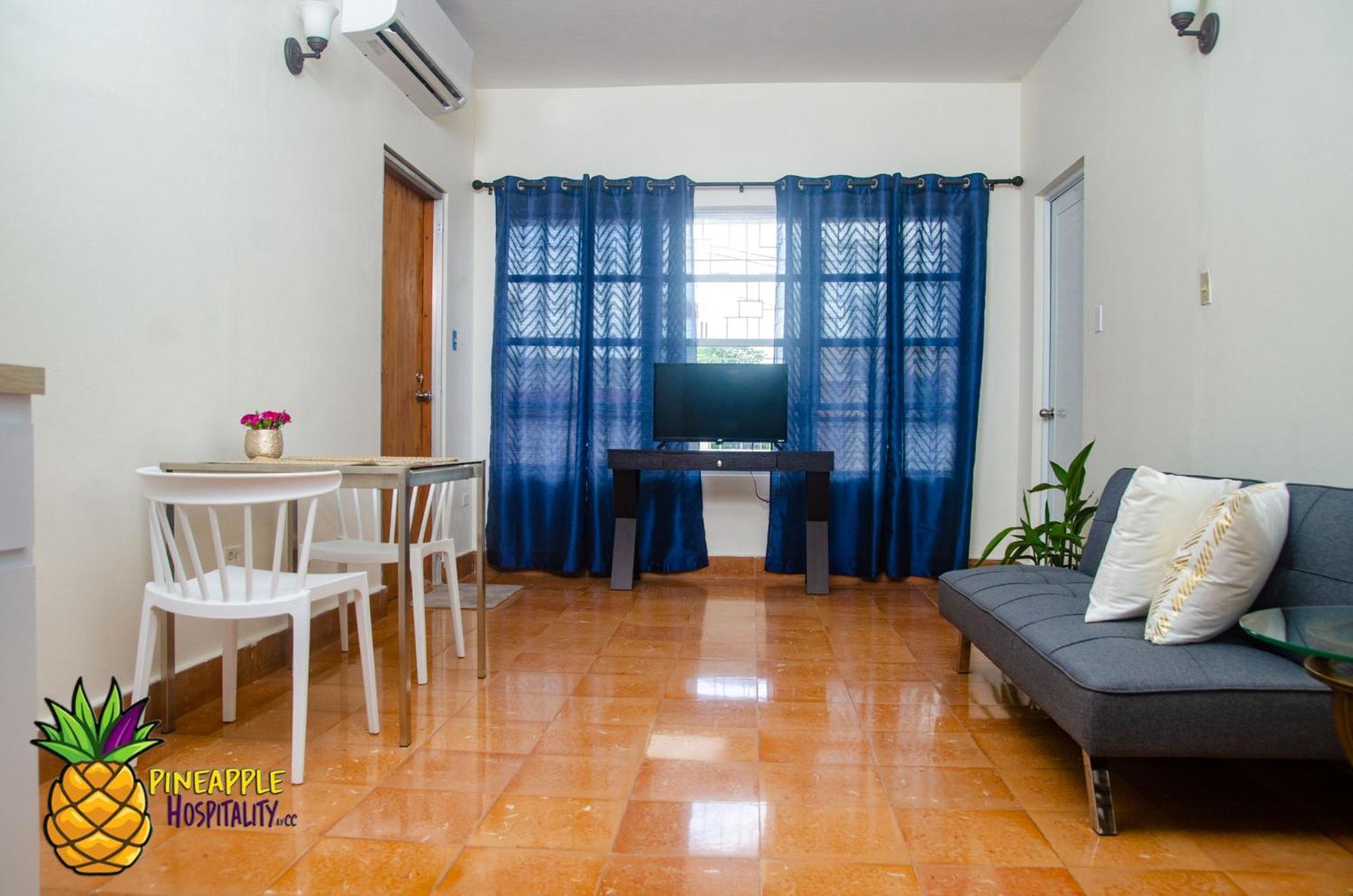 Pineapple Hospitality Apartment Маягес Екстериор снимка